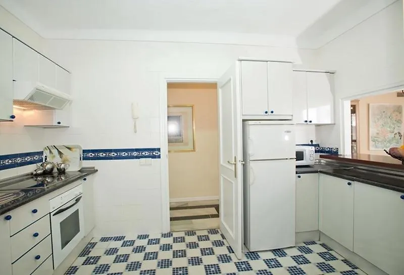 Hotel Apartment In Marbella Malaga 102956 Guadalmina